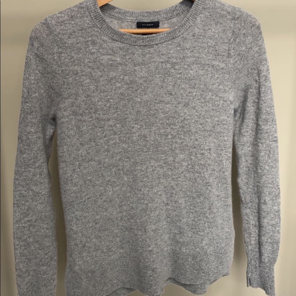 A gorgeous 100% cashmere sweater